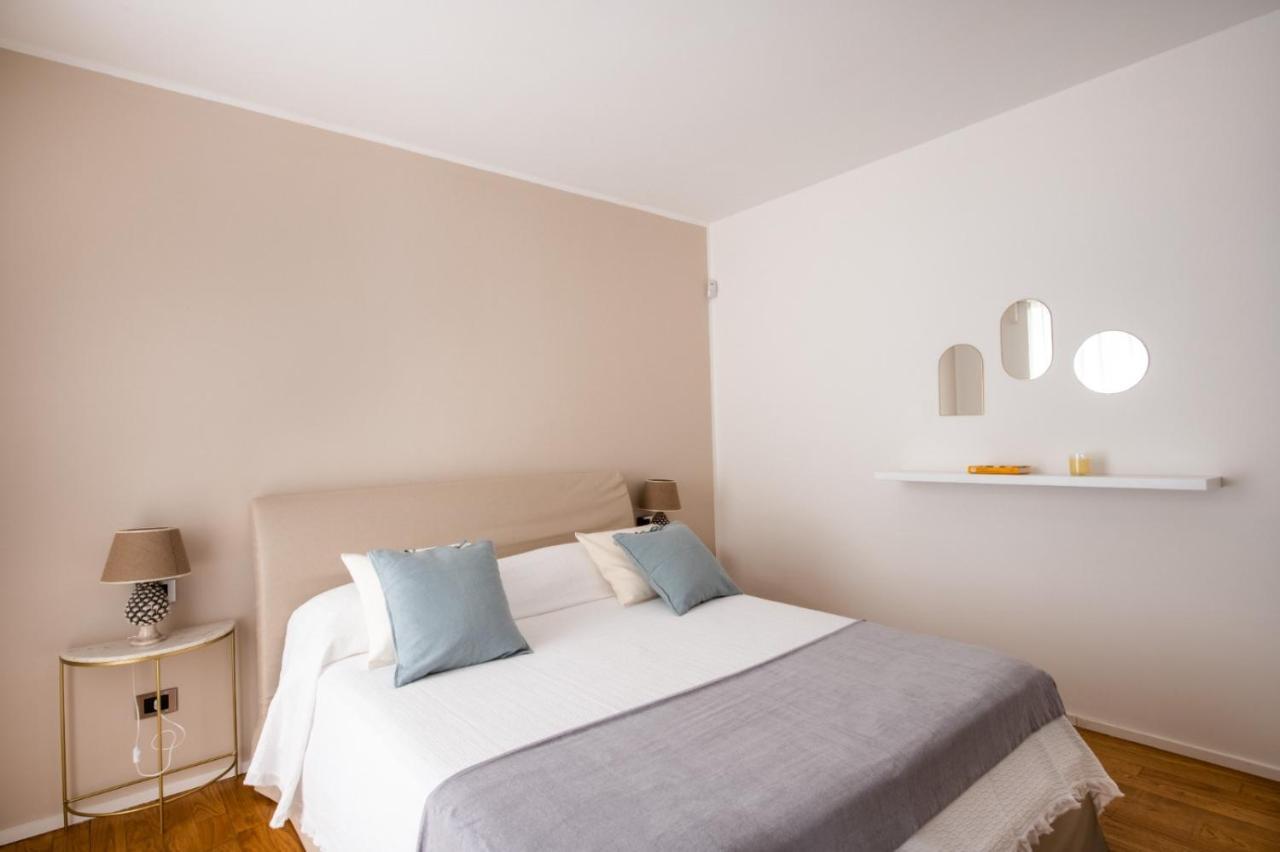 Moncada Suites & Apartments Палермо Екстериор снимка