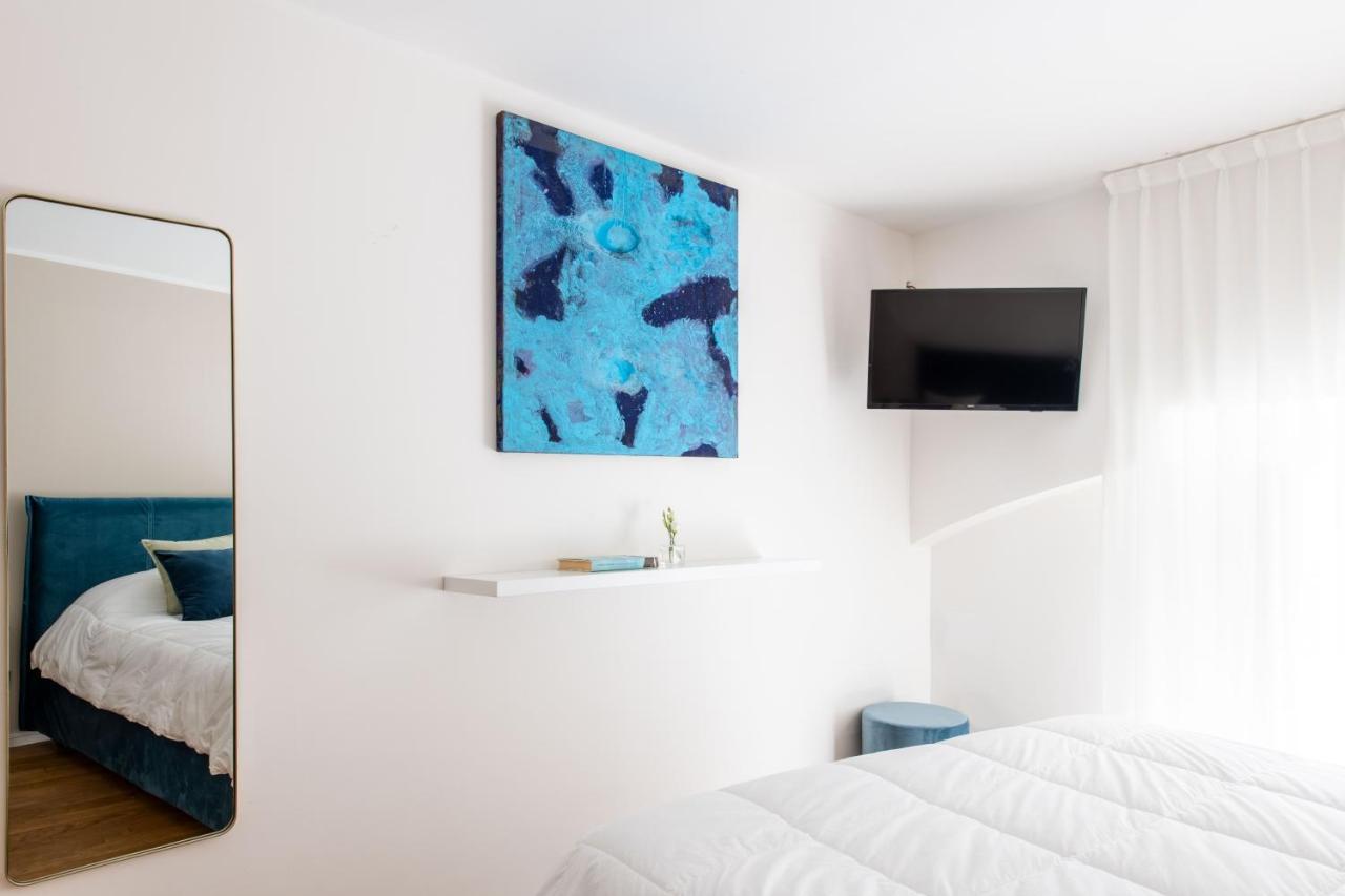 Moncada Suites & Apartments Палермо Екстериор снимка