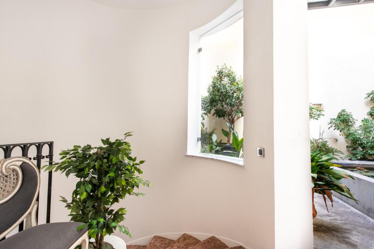 Moncada Suites & Apartments Палермо Екстериор снимка